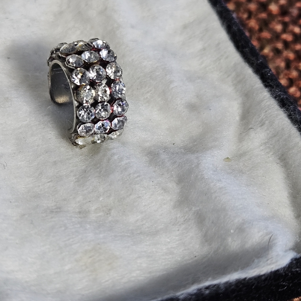Rhinestone Ear Cuff - Picture 3 of 7